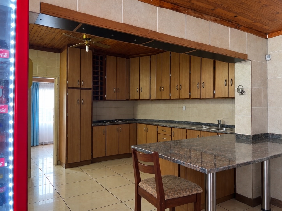 5 Bedroom Property for Sale in Meiringspark North West